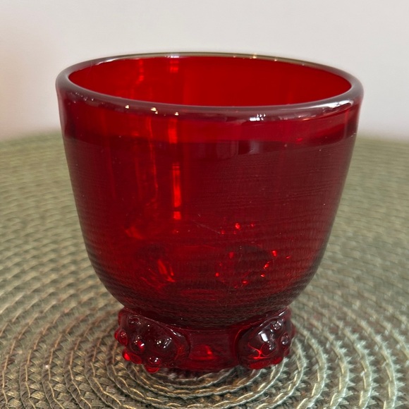 Blenko Applied Rosette Ruby Red Whiskey Tumblers or Shot Glass in pristine shape - Picture 1 of 8